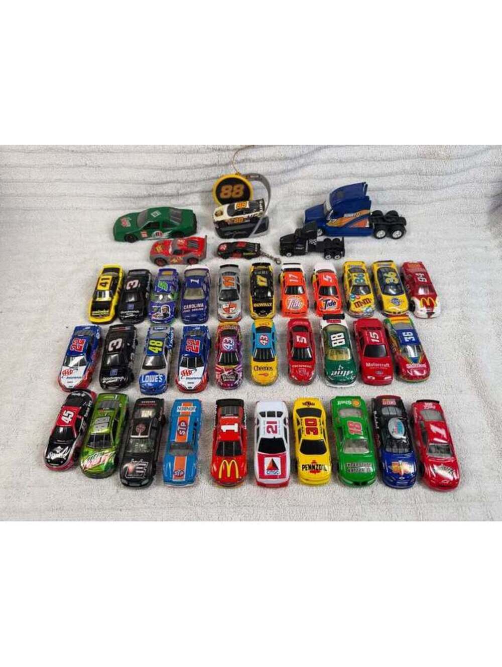NASCAR die-cast vehicles large lot of 30+